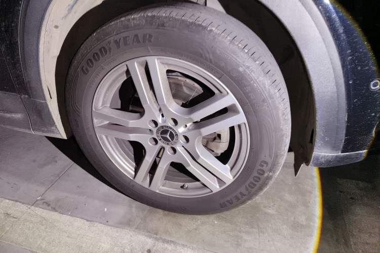 Used Mercedes-Benz GLB 2022 GLB 200 Dynamic Edition Right Front Wheel Hub