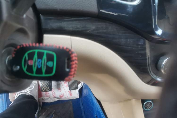 Used Baojun 730 2014 1.5L manual luxury trim 7 seats
