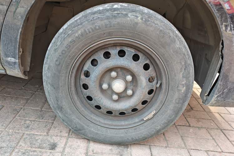 Used FORTHING Lingzhi 2019 Facelifted M5L 1.6L 7-Seater Base Model China VI Standard Right Front Wheel Hub