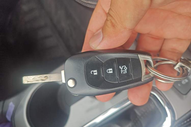 Used Chevrolet Cruze 2018 Revised Version 320 Automatic Pioneer Edition Vehicle Key