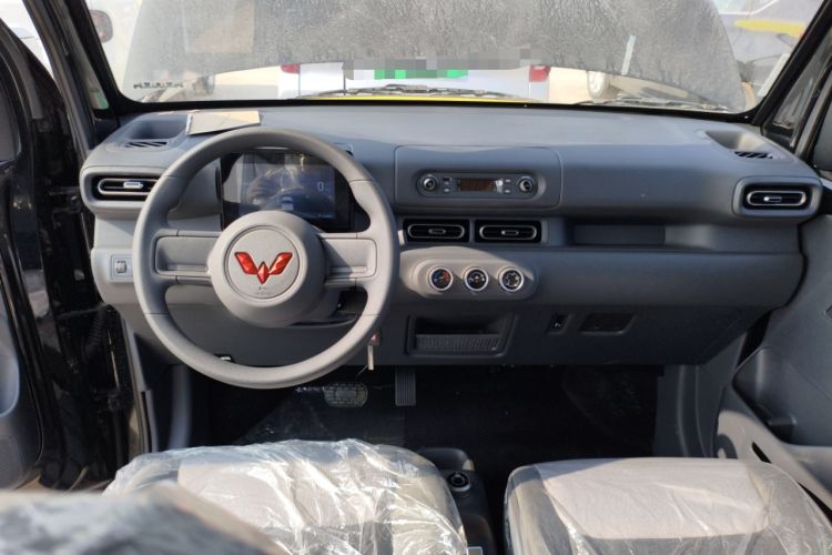 Used Wuling Zhiguang New Energy 2025 Model 305km Ambitious Edition