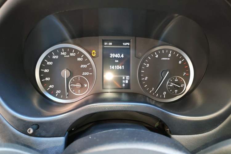 Used Mercedes-Benz Vito 2020 2.0T Business Version 7 Seats Instrument Cluster