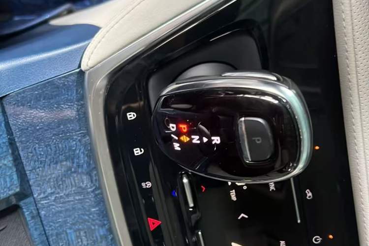 Used Buick GL8 2021 ES Landtrek 653T Comfort Edition
