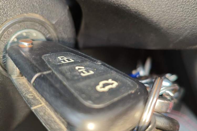 Used Lifan Auto X60 2015 1.8L Manual Comfort Model China V Standard
