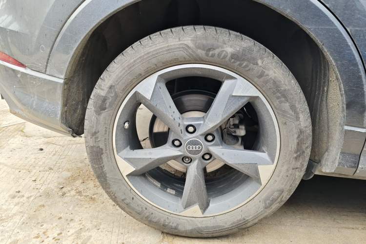 Used Audi Q3 2021 35 TFSI Fashion Dynamic Model