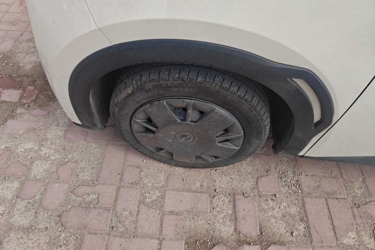 Used BYD Seagull 2024 Honor Edition 305km Dynamic Version Left Front Wheel Hub