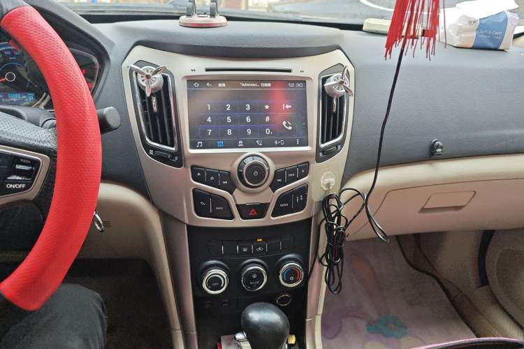 Used Haima S7 2013 2.0L Automatic ZhiShang Version
