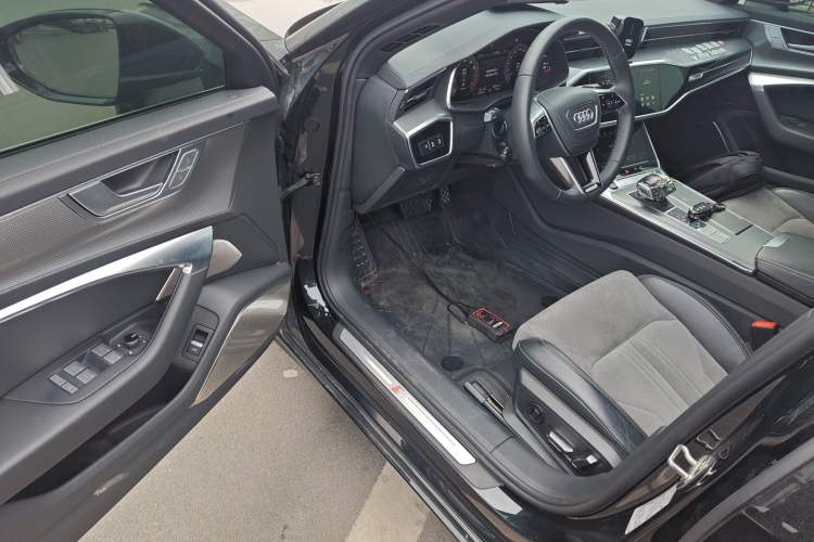 Used Audi A6L 2023 Revised 45 TFSI Prestige Dynamic Edition
