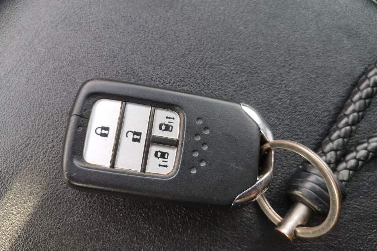 Used Honda Elysion 2016 2.4L Supreme Edition
