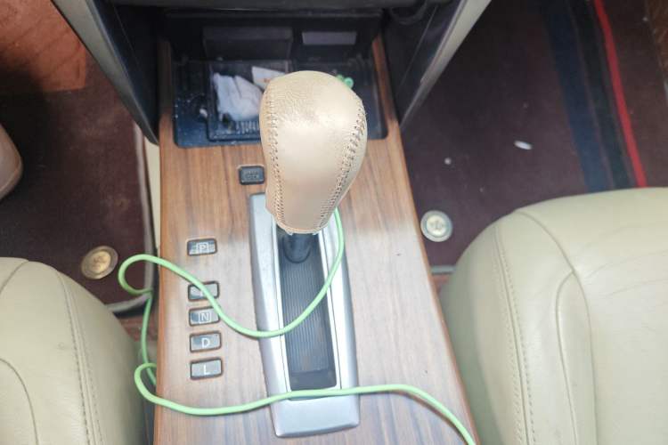 Used Nissan Teana 2011 2.0L XL Comfort Edition Gear Lever