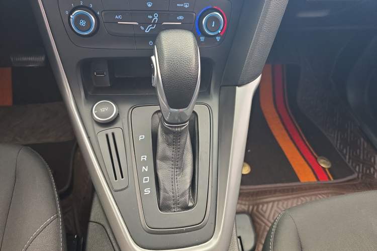 Used Ford Focus 2015 Hatchback 1.6L Automatic Comfort Model