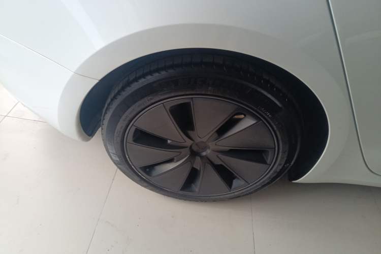 Used Tesla Model 3 2023 Rear-Wheel-Drive Version