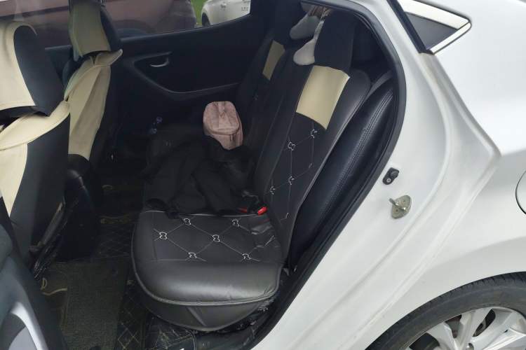 Used Hyundai Elantra (5th Generation / Langdong) 2016 1.6L Automatic Prestige Model