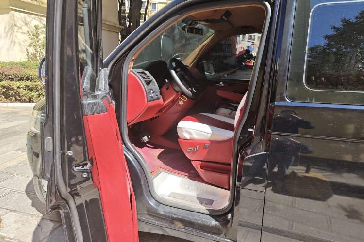 Used Volkswagen Caravelle 2015 2.0 TSI Four-Wheel Drive Comfort Edition
