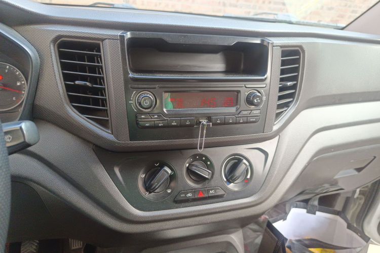 Used Wuling Hongguang V 2019 1.5L Enjoyment Version China VI LAR