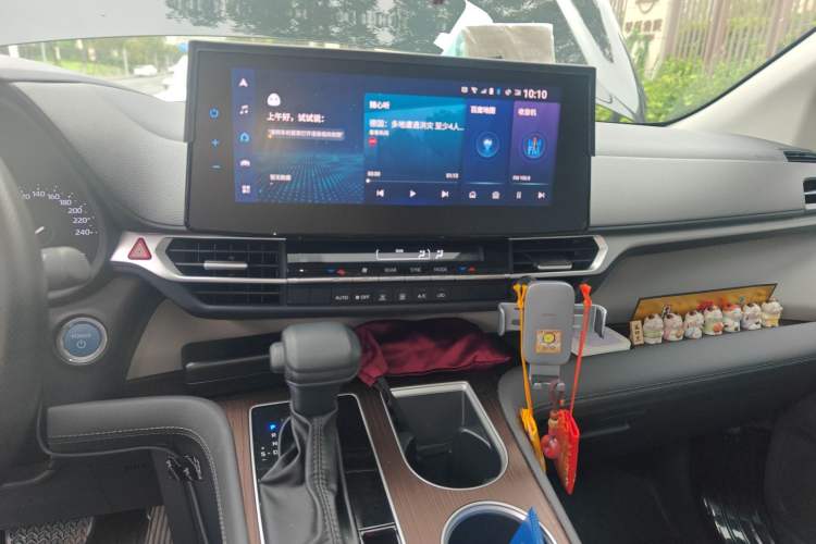 Used Toyota SIENNA 2023 2.5L Hybrid Comfort Edition Audio And AC Panel