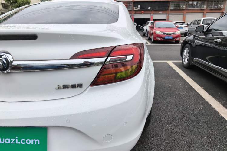 Used Buick Regal 2015 2.0L Leading Fashion Edition