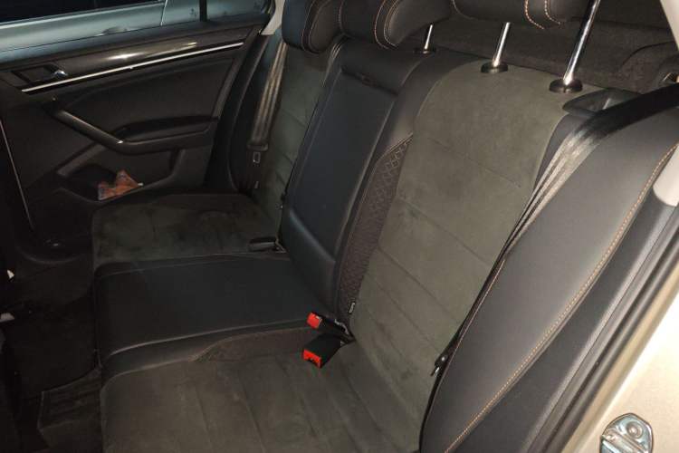 Used Volkswagen C-TREK 2018 1.5L Automatic Luxury Edition