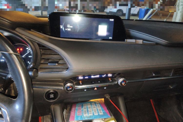 Used Mazda 3 Axela 2020 2.0L Automatic Zhiya Edition Audio And AC Panel