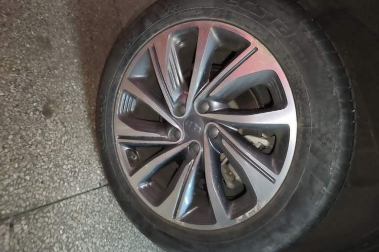 Used Geely Auto Jiajie 2019 1.5TD MHEV DCT Luxury Edition Right Rear Wheel Hub
