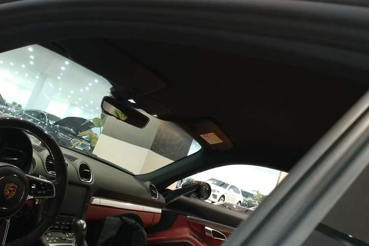 Used Porsche 718 2022 Cayman 2.0T Headliner