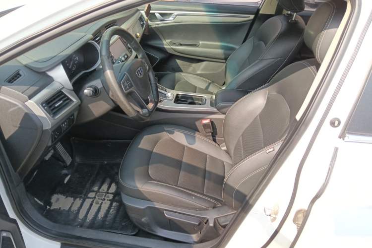 Used Geely Auto Emgrand GL 2017 1.8L DCT Elite Model Left Front Seat