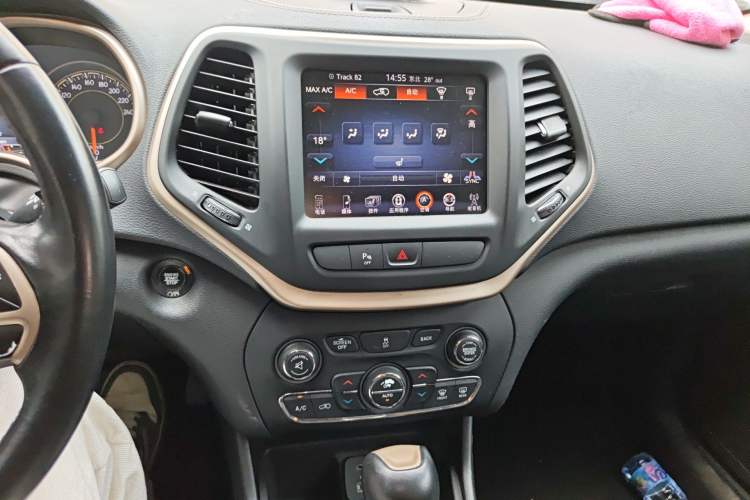 Used Jeep Cherokee 2017 2.0L Superior Edition