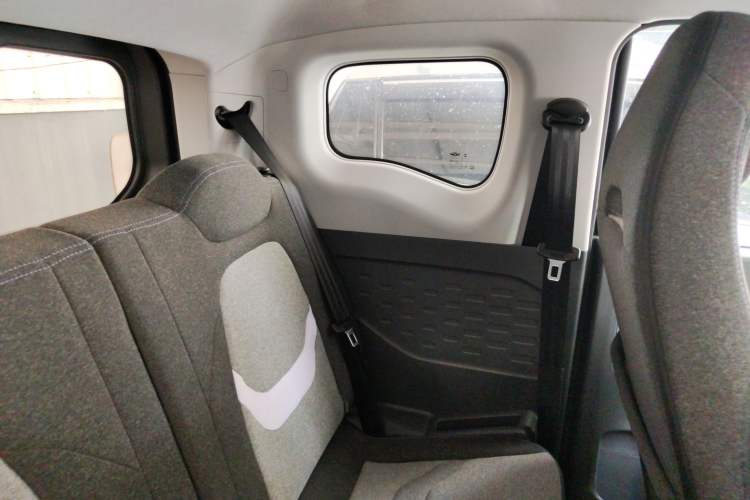 Used Chery New Energy QQ Ice Cream 2022 170km Sundae Phosphate Lithium-Ion