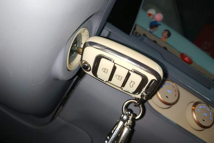 Used Dongfeng Fengon MINIEV 2022 Candy Edition Lightly Sweeted Interior 1