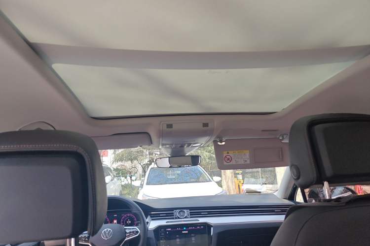 Used Volkswagen Magotan 2023 2 Million Units Commemorative Edition 330TSI DSG Luxury Version
