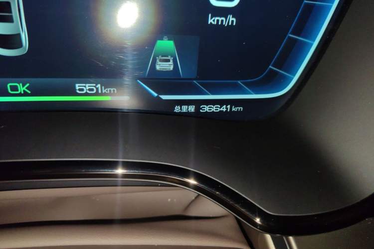 Used BYD Han 2023 EV Champion Edition 605KM Front-Drive Premium Model Odometer Close Up