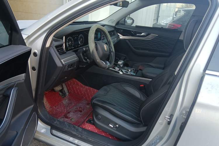 Used Hongqi HS5 2022 Revised Version 2.0T Smart Connect Flagship Edition Interior 3