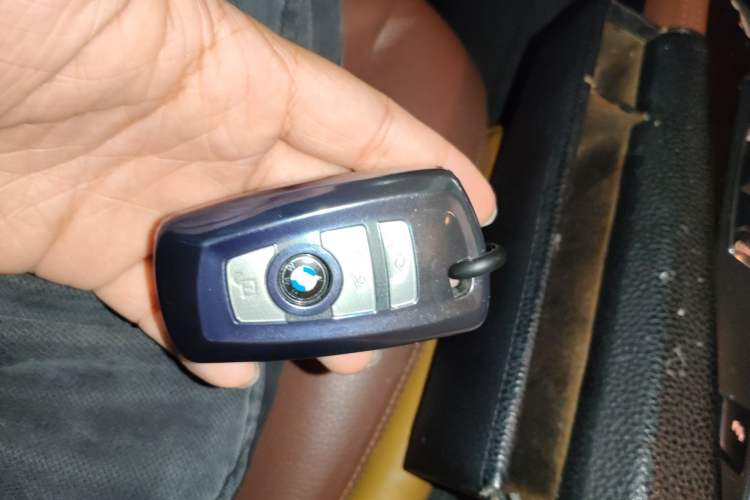 Used BMW 5 Series 2017 525Li Leading Model
