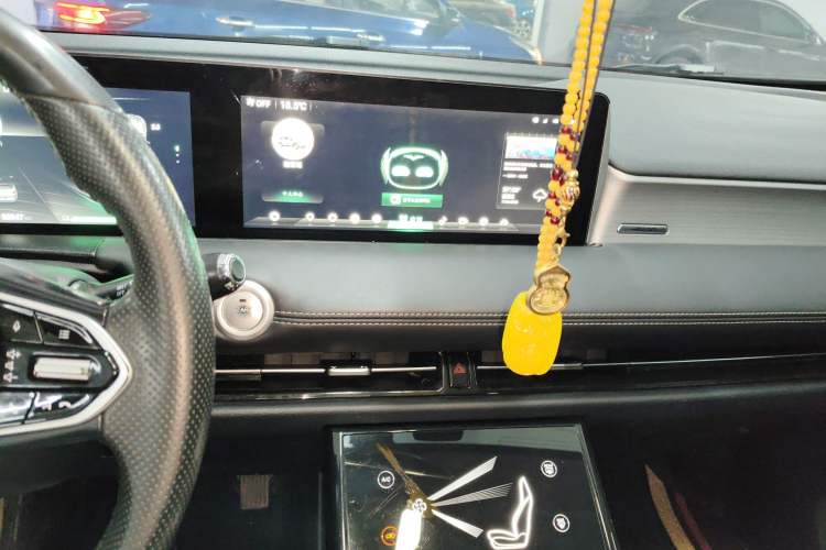 Used NETA U 2022 Zhi400 Pro Lithium Iron Phosphate Audio And AC Panel