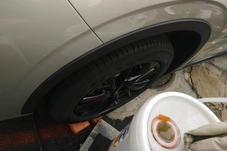 Used Haval H6 2024 1.5T Two-Wheel Drive Ultra Left Front Wheel Hub