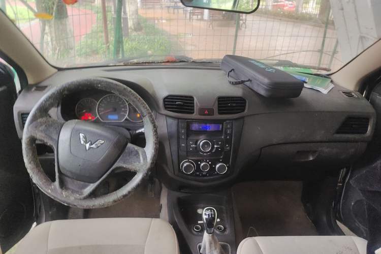 Used Wuling Hongguang 2015 1.5L S Base Model China IV Headliner