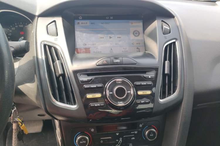 Used Ford Focus 2015 Sedan 1.6L Automatic Trend Model