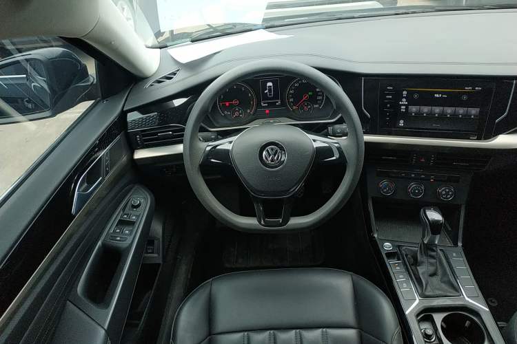 Used Volkswagen Passat 2020 280TSI Business Edition China VI Standard