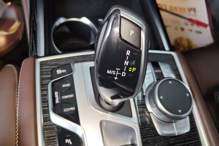 Used BMW 7 Series 2021 730Li M Sport Package Gear Lever