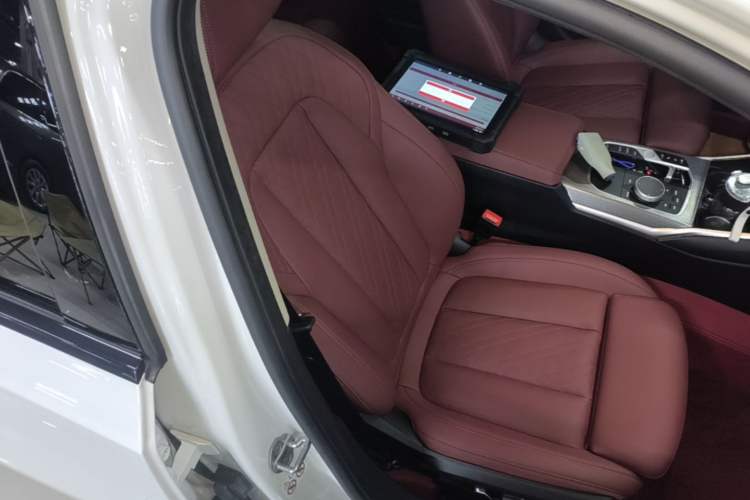 Used BMW 3 Series 2024 325Li M Sport Night Edition Package Right Front Seat