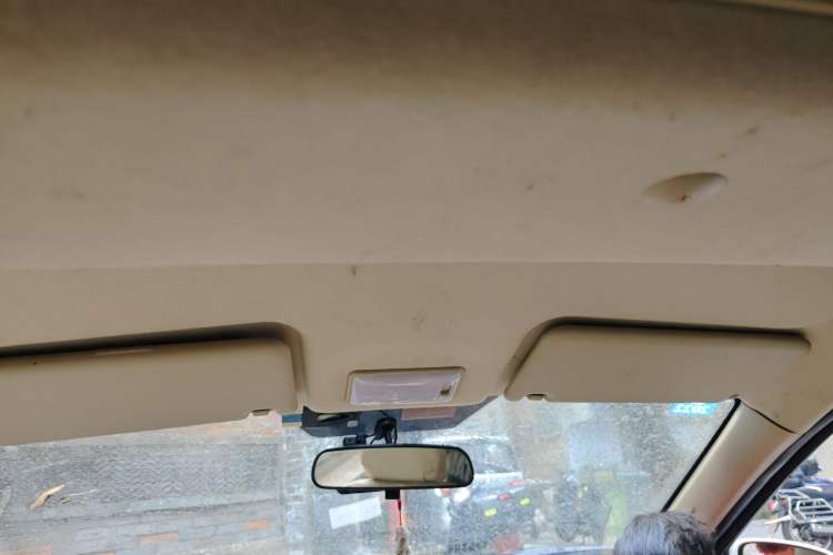 Used BAIC Weiwang M30 2015 1.5L Basic Version DAM15 Headliner