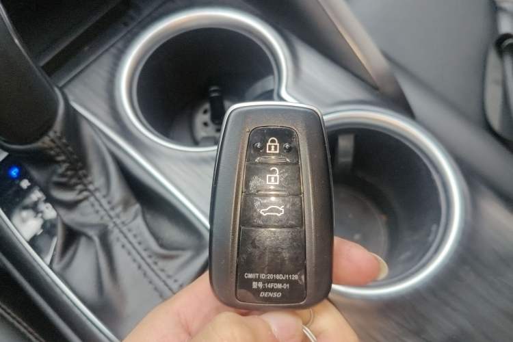 Used Toyota Camry 2021 2.5G Luxury Edition
