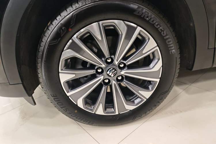 Used Buick Envision 2025 Encore Plus 28T All-Wheel-Drive Platinum Edition