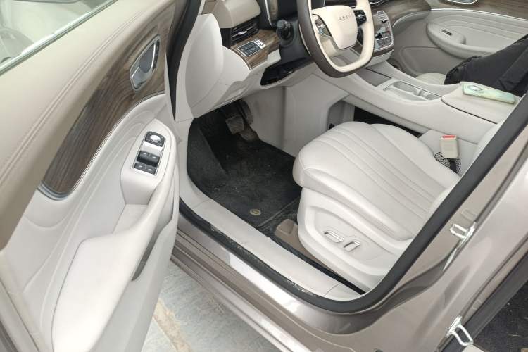 Used Roewe iMAX8 New Energy 2025 1.5T DMH Lu Zun Deluxe Edition Driver Seat