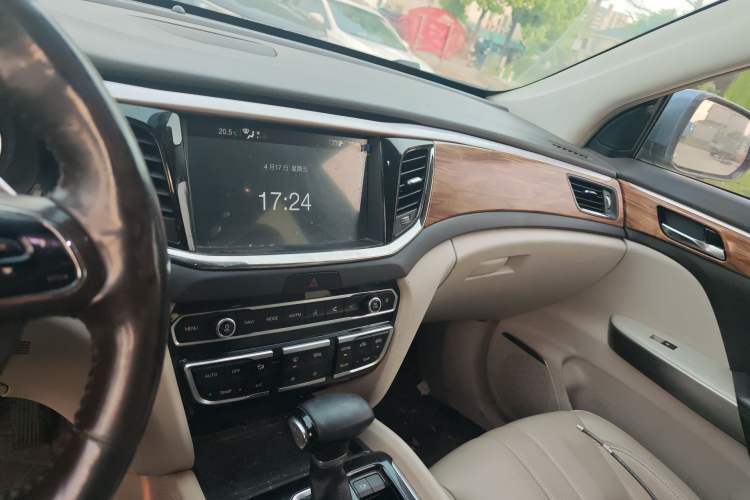 Used GAC Trumpchi GS8 2017 320T Four-Wheel Drive Luxury Smart Connectivity Version (7 Seats)
