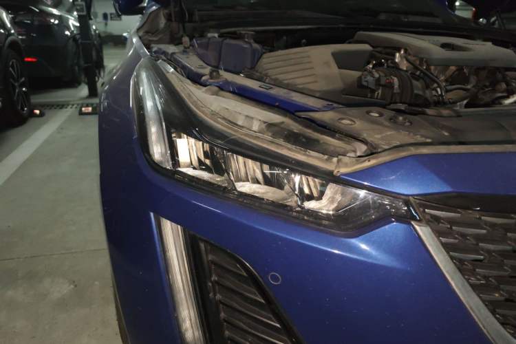 Used Cadillac CT5 2020 28T Luxury Version Right Front Headlight