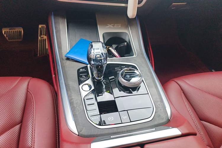 Used BMW X5 2022 Restyled xDrive 30Li M Sport Package
