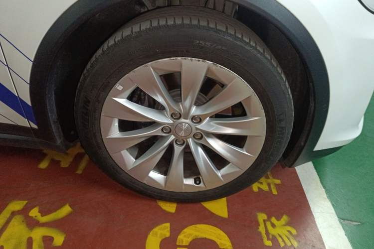 Used Tesla Model X 2016 X 90D
