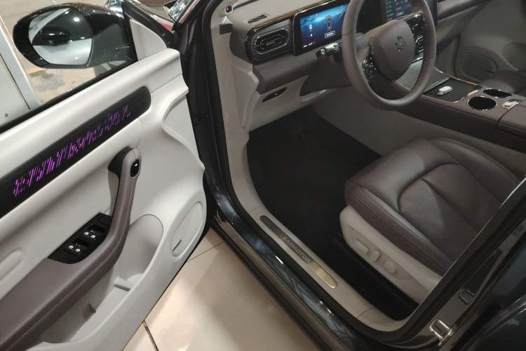 Used Leapmotor C11 2023 Pure Electric 580 All-Wheel-Drive Performance Edition Driver Seat