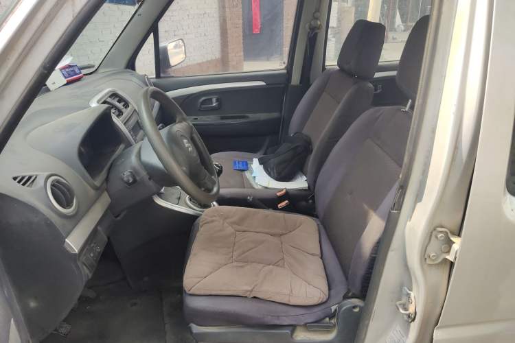 Used Suzuki Wagon R 2015 1.4L Manual All-Around Upgrade Version